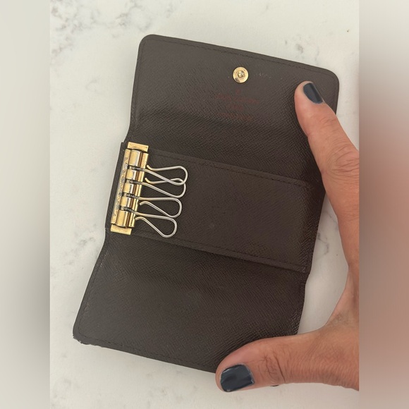 Louis Vuitton Damier Ebene Muticles 4 Key Holder - Picture 4 of 7